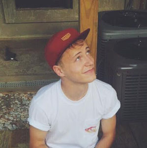 Meet your Posher, Andrew